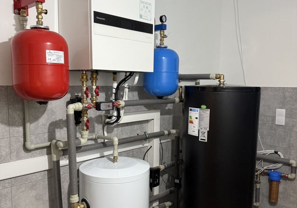 Kotłownia z pompą ciepła - realizacja KBI INSTAL